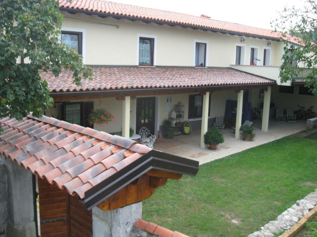 Maison d'hôtes Country House Lokev Extérieur photo